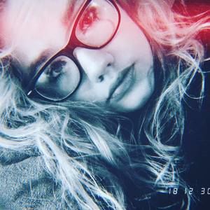 Meet your Posher, Alyssia